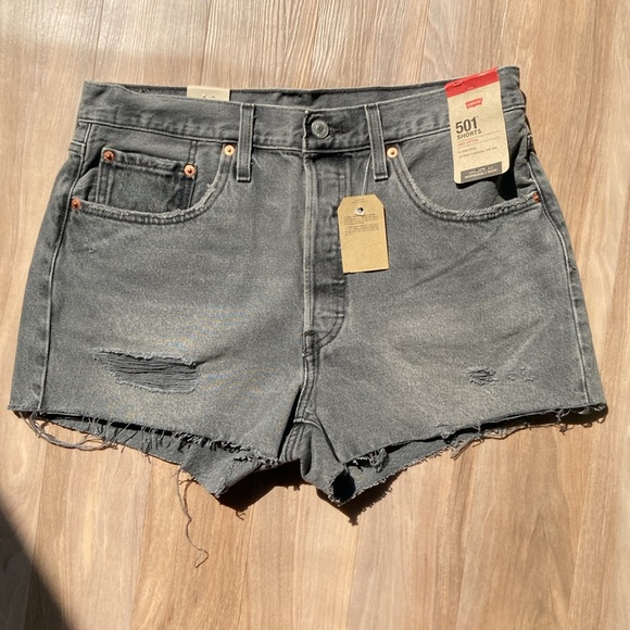 Relisted Levi’s short distressed high rise 501 jean cotton denim cutoff vibe 31 - Picture 10 of 17